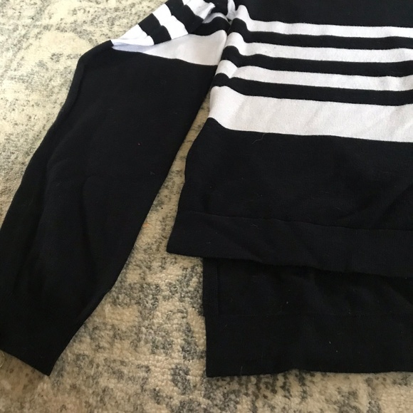 Cropped Light-Weight Striped Sweater - Picture 2 of 2